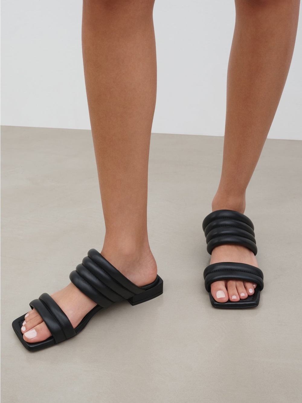 NWT Marcella NYC Korin Sandals European Leather Slide Sandals Size 39